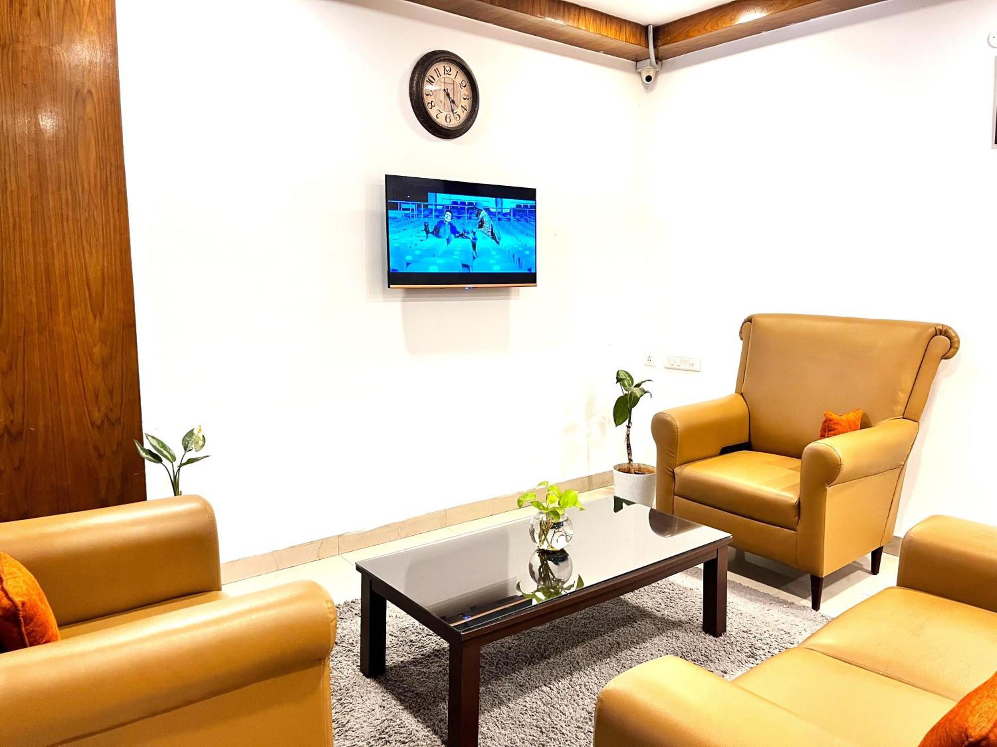 Athasri Hotel Hsr Layout Bangalore Buitenkant foto