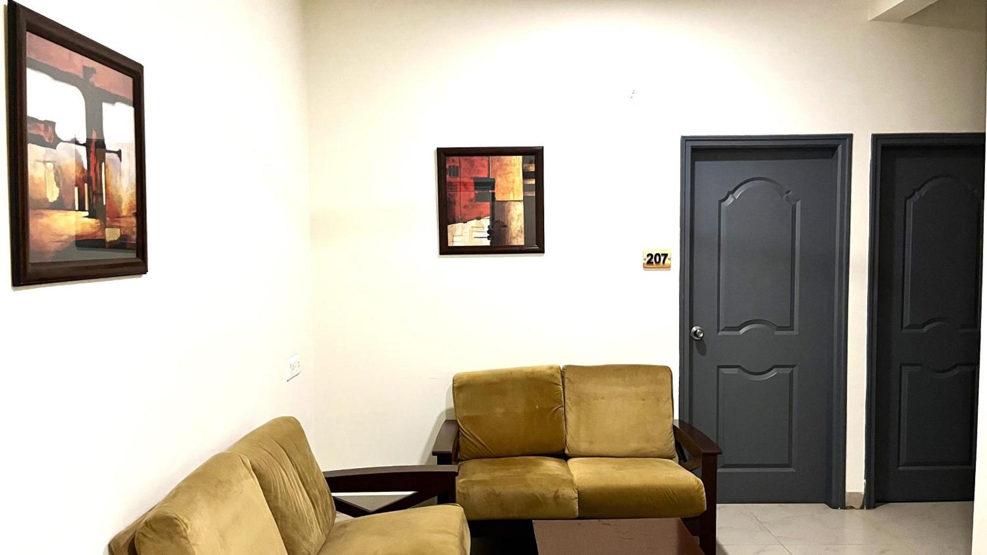 Athasri Hotel Hsr Layout Bangalore Buitenkant foto