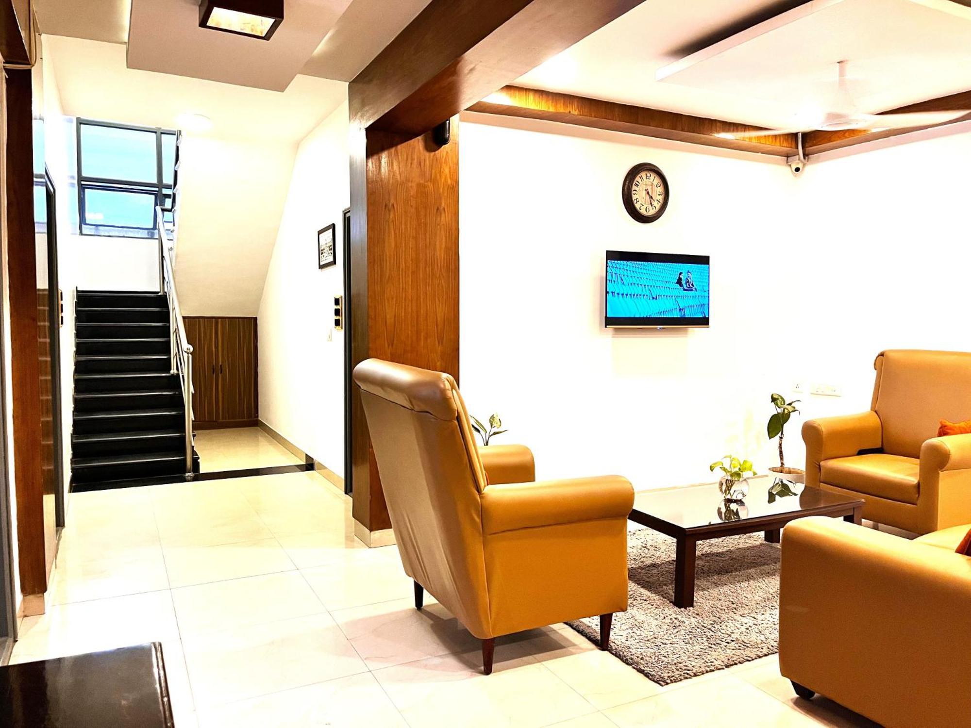 Athasri Hotel Hsr Layout Bangalore Buitenkant foto