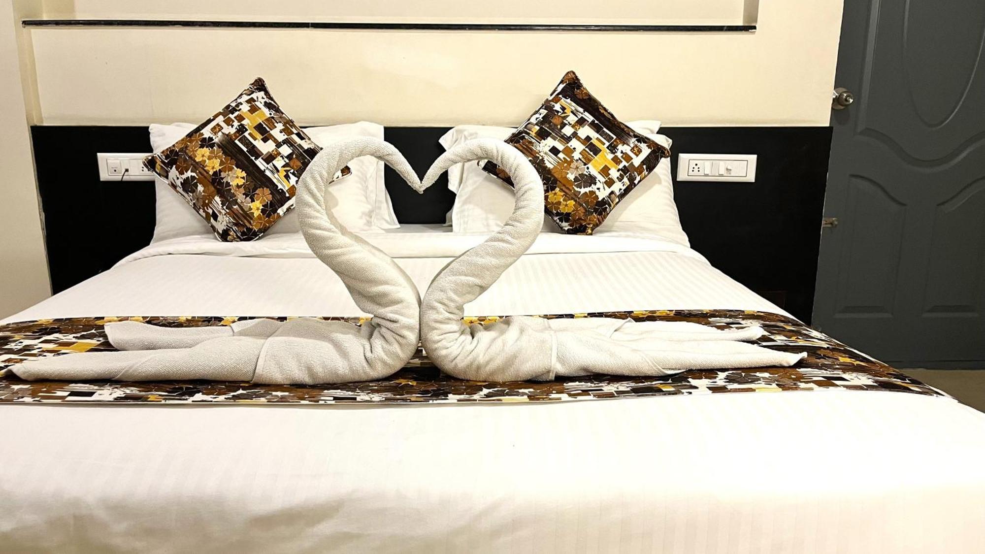 Athasri Hotel Hsr Layout Bangalore Buitenkant foto