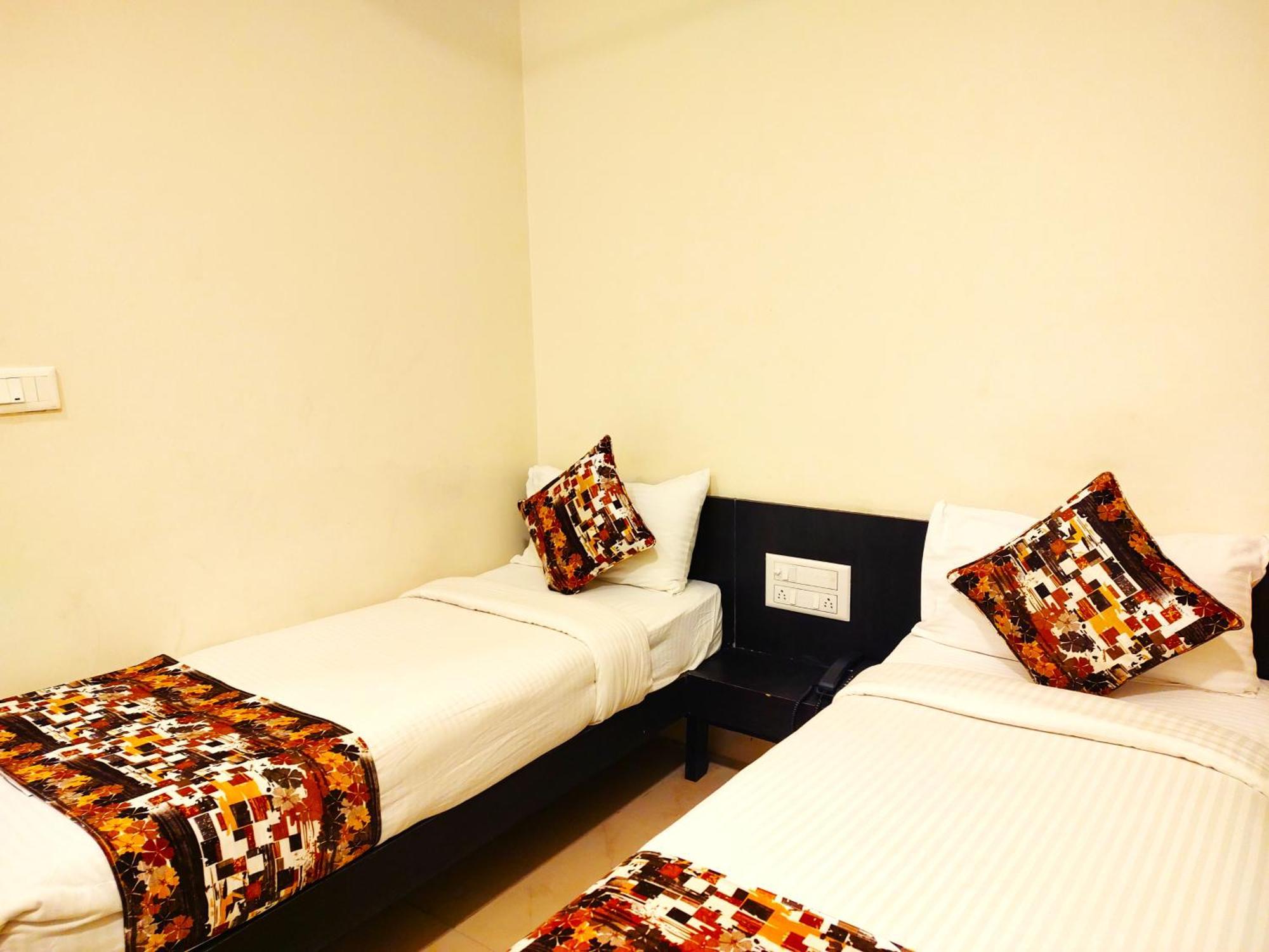 Athasri Hotel Hsr Layout Bangalore Buitenkant foto