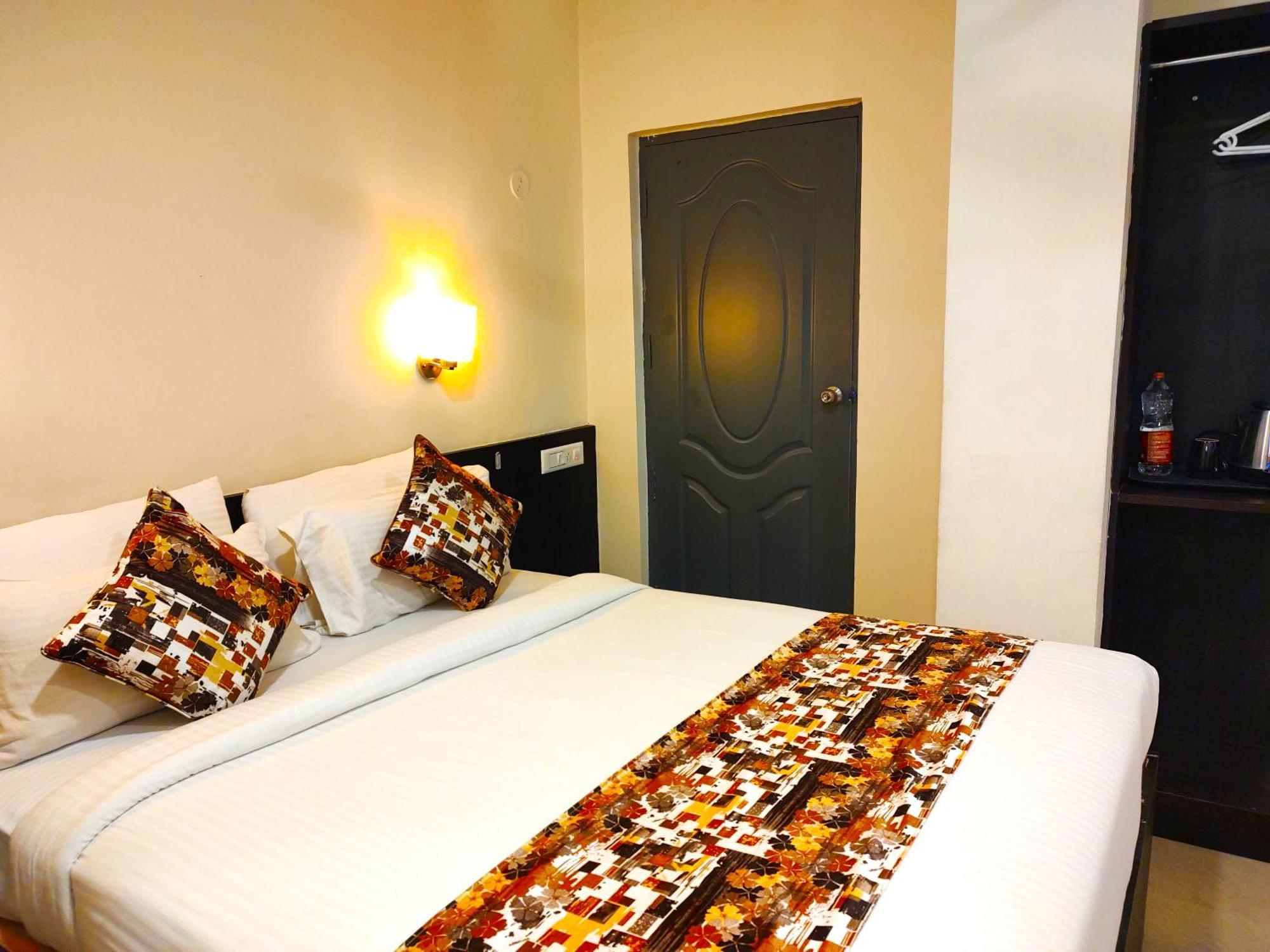 Athasri Hotel Hsr Layout Bangalore Buitenkant foto