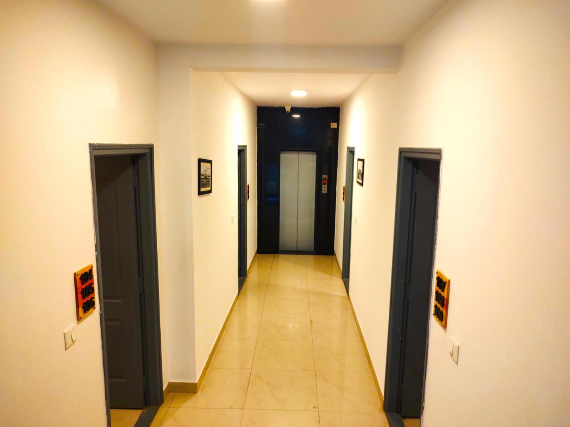 Athasri Hotel Hsr Layout Bangalore Buitenkant foto