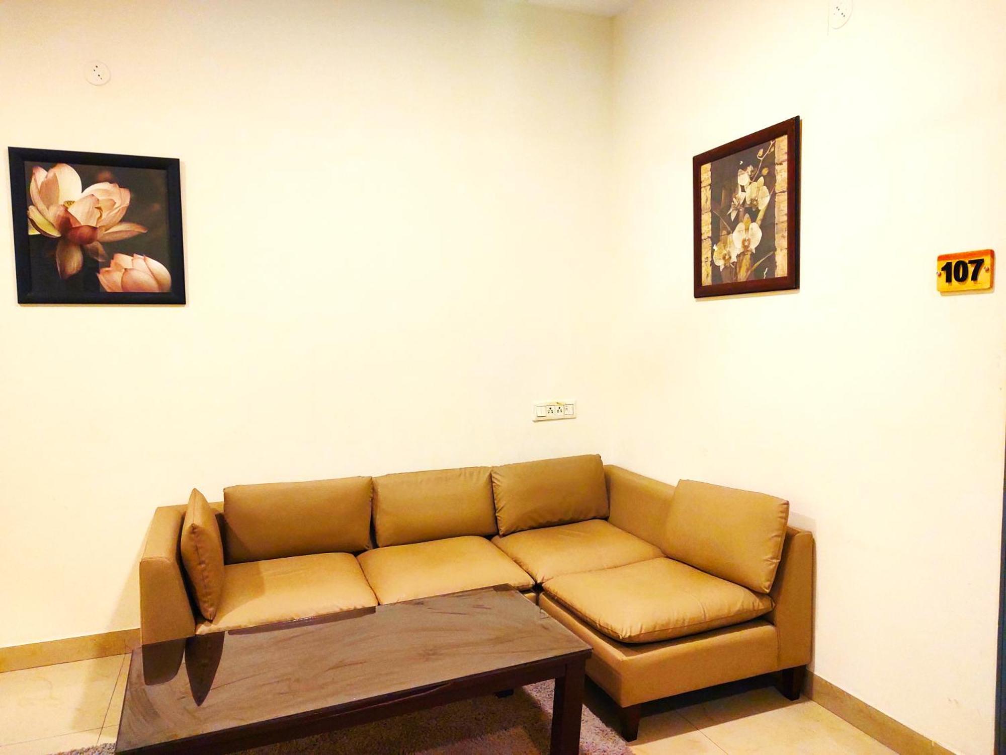 Athasri Hotel Hsr Layout Bangalore Buitenkant foto