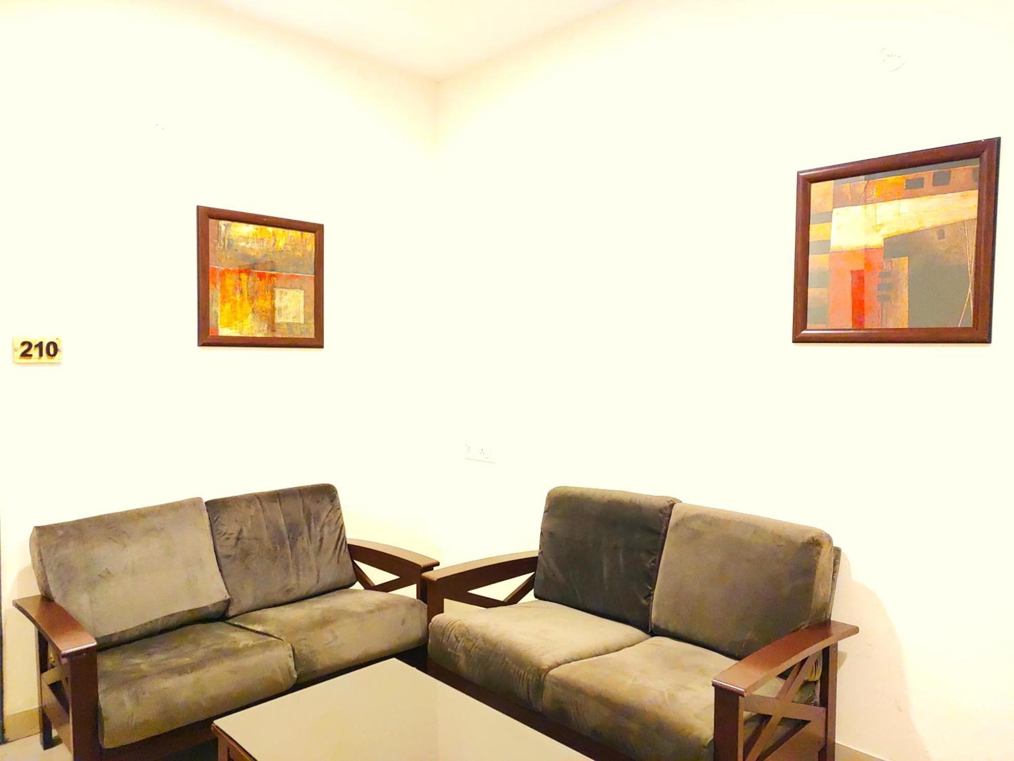 Athasri Hotel Hsr Layout Bangalore Buitenkant foto